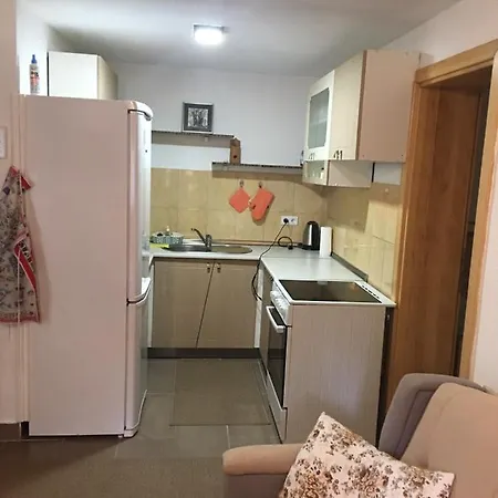 Vikendica Raj * Travnik