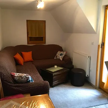 Nyaraló Vikendica Raj *