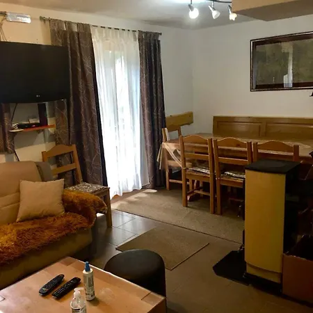 Nyaraló Vikendica Raj *